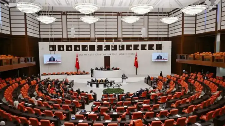 13. Yargı Paketi geliyor! Nafaka ve sosyal medya kullanımında yeni kurallar masada