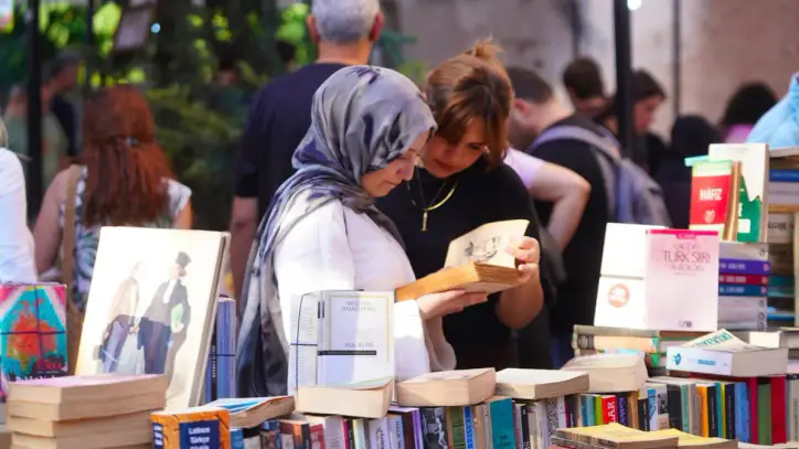 15. Beyoğlu Sahaf Festivali Kapılarını Açtı - Beyoğlu Belediyesi