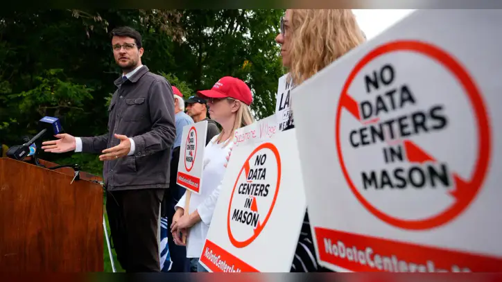 AI fears are fueling progressive Democrat's campaign in Michigan's 7th Congressional District