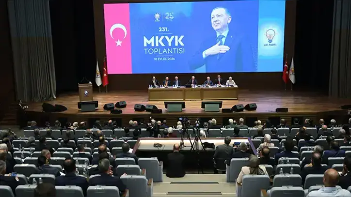 AK Parti MKYK toplantısında ana gündem ekonomi oldu! Emekliler için 2027 ve 2028 mesajı