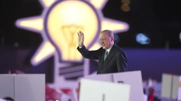 AK Parti’de seçim takvimi tartışmaları