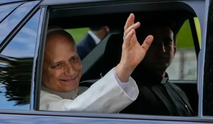 Pope returns to Vatican days after surgery; surgeon says he should be fit for Latin America tour