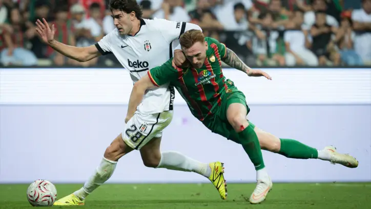 Amed Spor Beşiktaş maçının en tartışmalı pozisyonu için eski hakemlerden net açıklama