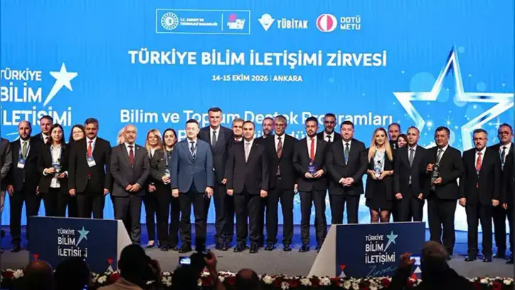 İlk Türkiye Bilim İletişimi Zirvesi düzenlendi! Bakan Kacır: 'Bilim ve teknoloji için el ele çalışacağız'