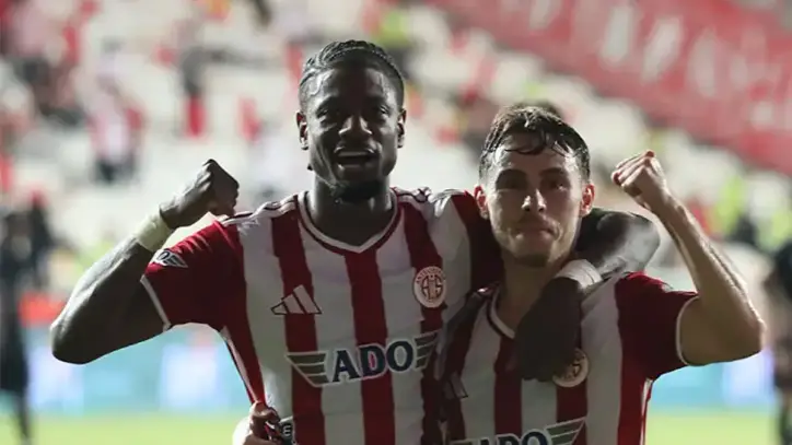 Antalyaspor evinde farklı kazandı - Fanatik Gazetesi Futbol Haberleri - Spor
