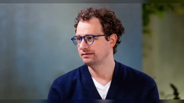 Anthropic CEO calls for slowing the AI race as safety warnings mount