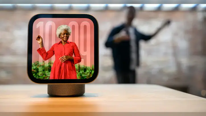 Apple Introduces HomeView, a $299 Tablet for the Home
