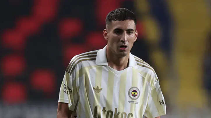 Aziz Yıldırım işaret etmişti, Fenerbahçe'de Mert Müldür kararı!