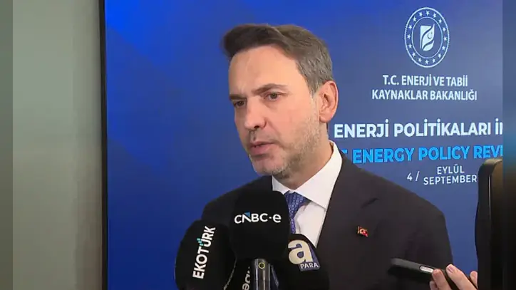 Bakan Bayraktar: Türkiye'de bu yeni dönemde elektrikleşmeye yüzde 100 inanıyoruz