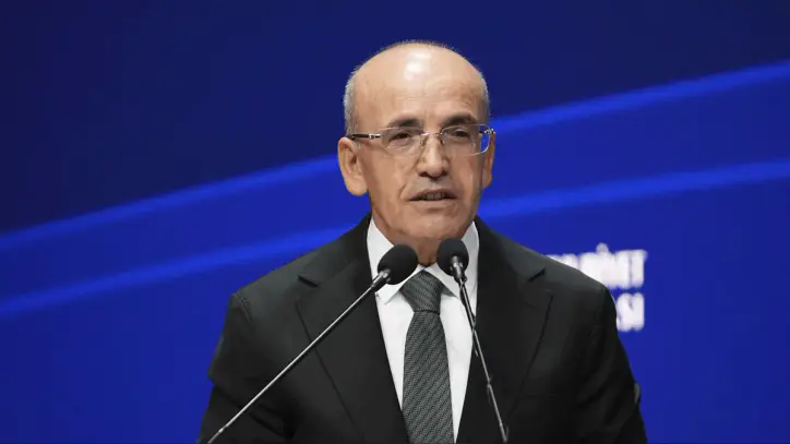 Bakan Şimşek, küresel ekonomideki risklere karşı Türkiye'nin yol haritasını anlattı