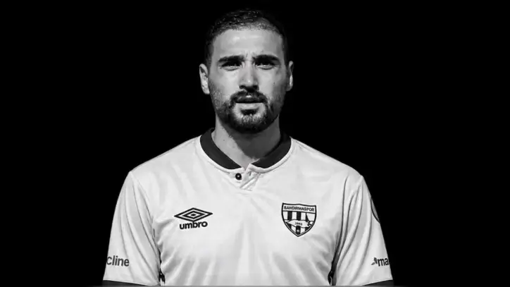 Bandırma Spor’un 25 yaşındaki futbolcusu Tolga Kalender hayatını kaybetti - Kulübünden açıklama geldi