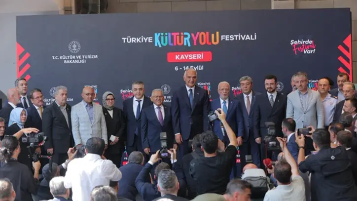 Başkan Büyükkılıç'tan Türkiye Kültür Yolu Festivali'ne davet - Kayseri Haberleri - Habertürk Yerel Haberler