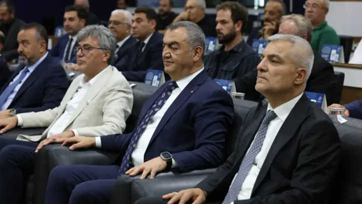 Başkan Büyüksimitci: "Büyümede sanayinin payını artırmalıyız"
"Öngörülebilir ekonomi, ulaşılabilir finansman istiyoruz" - Kayseri Haberleri - Habertürk Yerel Haberler