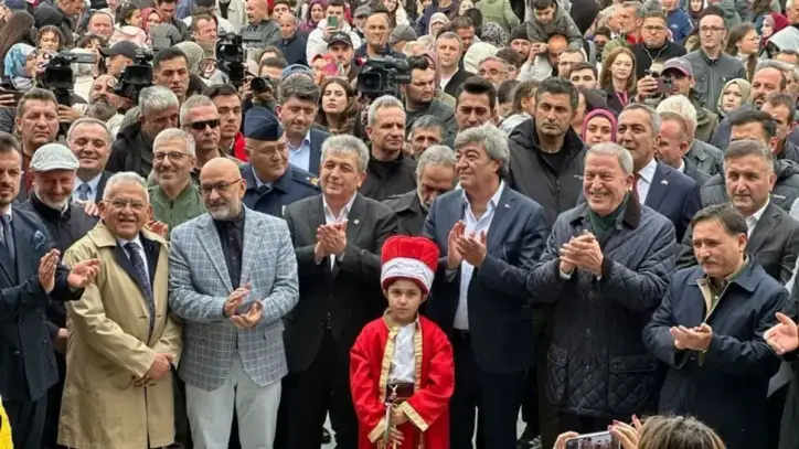Özsoy’dan Kayseri Bilim Festivali’nde gençlere mesaj: “Durmadan çalışacağız”