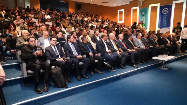 Bayburt'ta düzenlenen 3. Sağlık Sempozyumu'nda Temel Yaşam Desteği eğitimi verildi