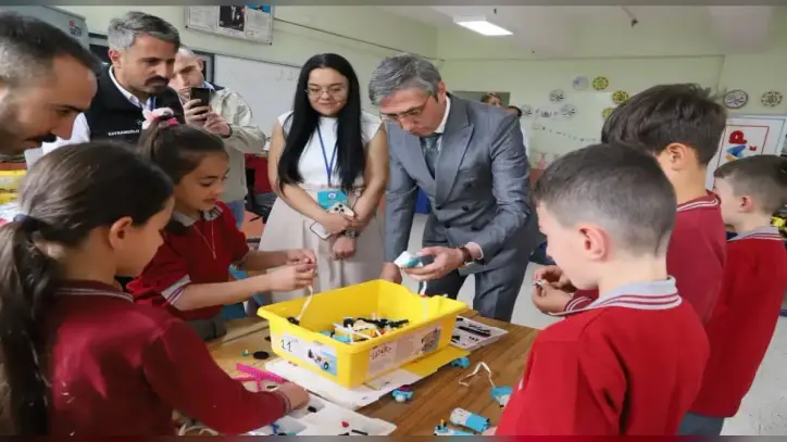 Bayburt'ta öğrenciler bilim ve teknoloji atölyelerinde çalışma yaptı