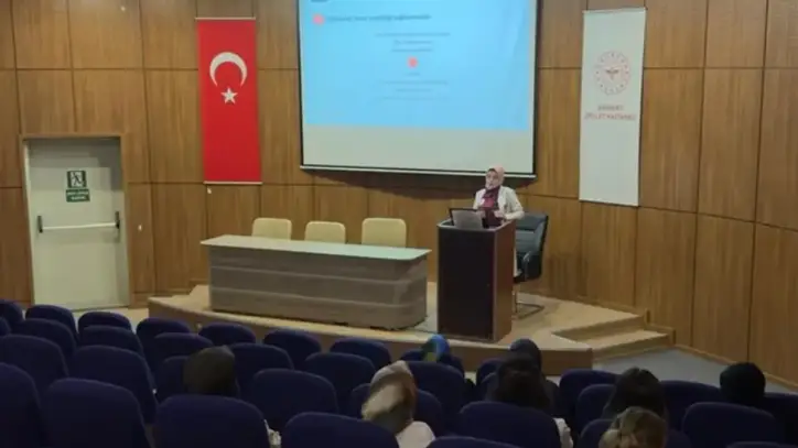Bayburt'ta sağlık çalışanlarına sağlıklı beslenme eğitimi verildi - Bayburt Haberleri - Habertürk Yerel Haberler