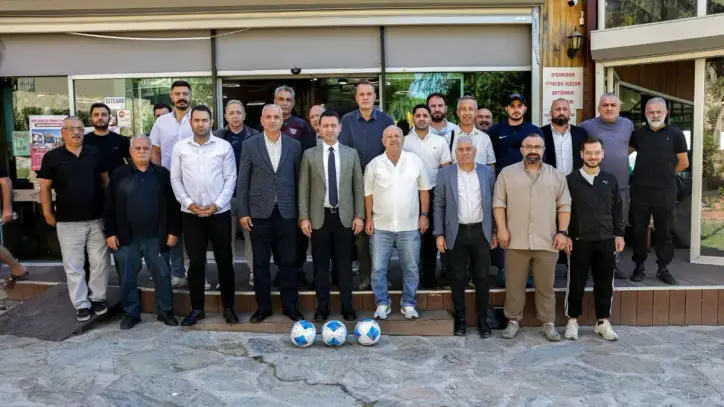 Bayraklı’dan amatör spor kulüplerine 3 milyonluk destek