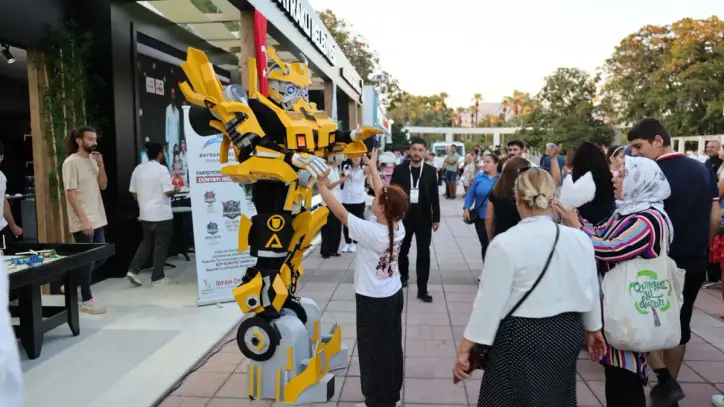 Bayraklı’nın kültür, sanat, teknoloji ve sporu fuarda buluştu