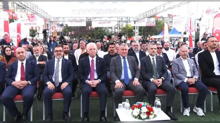 Bayrampaşa'da 1 milyar 150 milyon TL'lik spor kompleksinin temeli atıldı