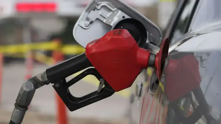 Benzinde eşel mobil bitti, kademeli ÖTV geldi