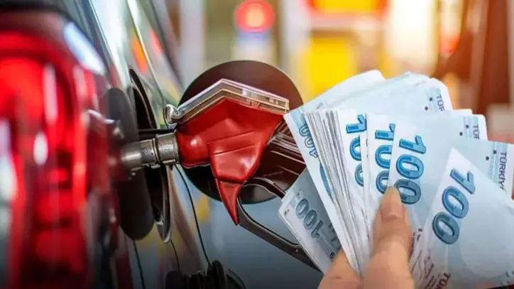 Benzinde litre fiyatı 80 TL'yi aştı! İşte İstanbul, Ankara, İzmir zamlı benzin fiyatları