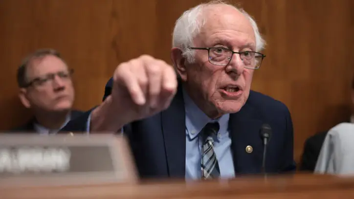 Bernie Sanders Shows There's a Big Problem With Trump Renaming AI to 'Super Intelligence'
