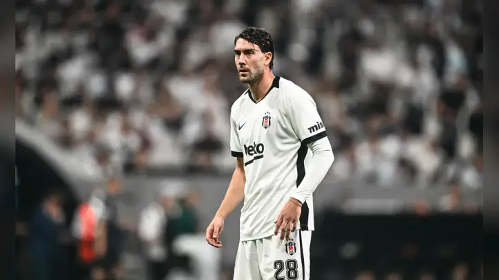 Beşiktaş'ın yıldızı Dusan Vlahovic'ten kötü haber! 4 maçta forma giyemeyecek | NTVSpor