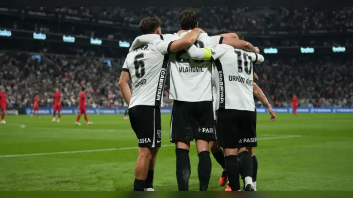 Beşiktaş'tan Fenerbahçe derbisi öncesi gövde gösterisi!
