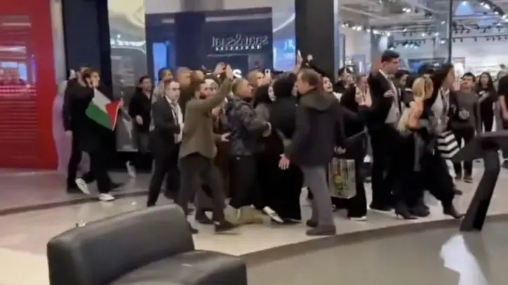 İsrail askerlerine Türkiye'de sağlık hizmeti sağlayan Klodya Medina protesto edildi: Hesabından paylaşmış - ensonhaber.com