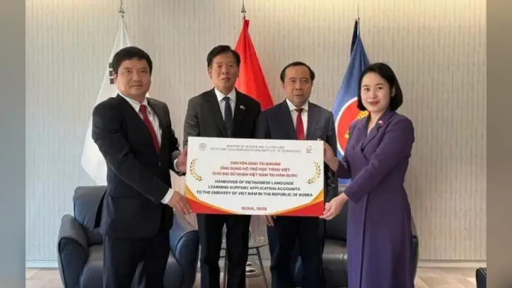 Bilim ve Teknoloji Bakanlığı, Güney Kore'deki Vietnam topluluğuna "Vietnam Dili Öğrenme Uygulaması"nı sunuyor.