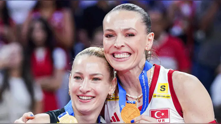 Bir kariyer, 25 kupa: Türk voleybolunun yaşayan efsanesi Eda Erdem!