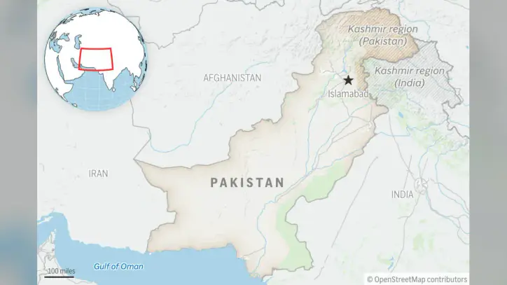 Bombing at mosque near police offices in Pakistan kills at least 7 and wounds more than 30