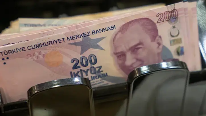 Bütçe ağustosta 12,9 milyar lira fazla verdi