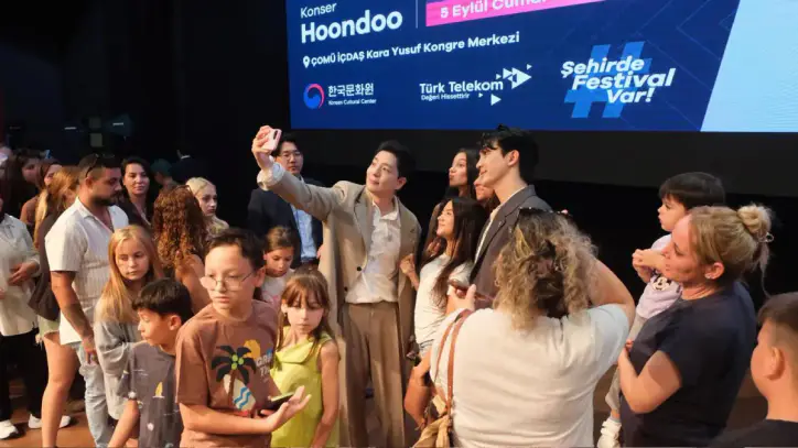 Çanakkale'de K-Pop rüzgarı! | T24