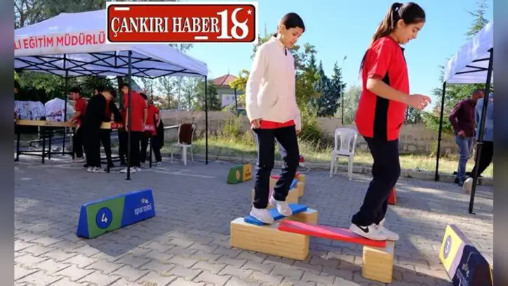 Çankırı'da Heybemde Bilim Projesi Öğrencilerle Buluştu