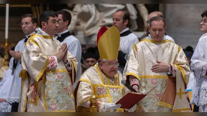 Cardinal Burke to lead international Rosary Rally in Amsterdam