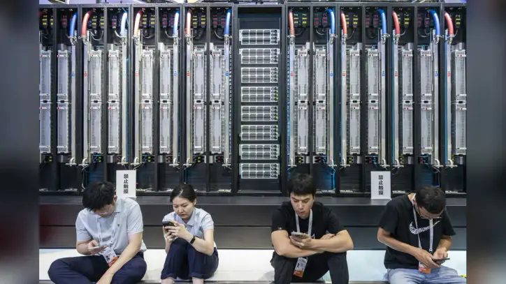China Tech Needs AI Catalyst to Close Valuation Gap, BI Says