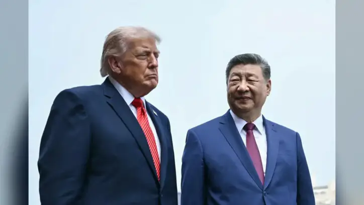 U.S. president Donald Trump and Chinese president Xi Jinping stand against a clear sky in Beijing.