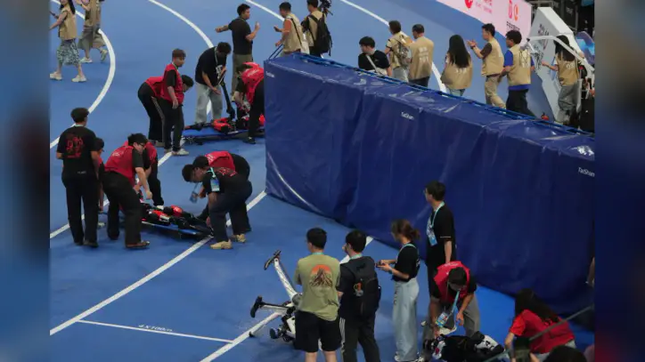 A Chinese humanoid robot sets a new 100-meter sprint record at Beijing Games