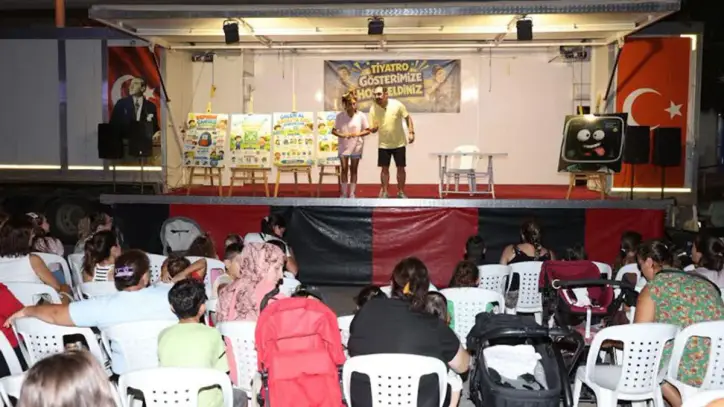 Çiğli’de Mahalle Tiyatro Günleri yüzlerce çocukla buluştu