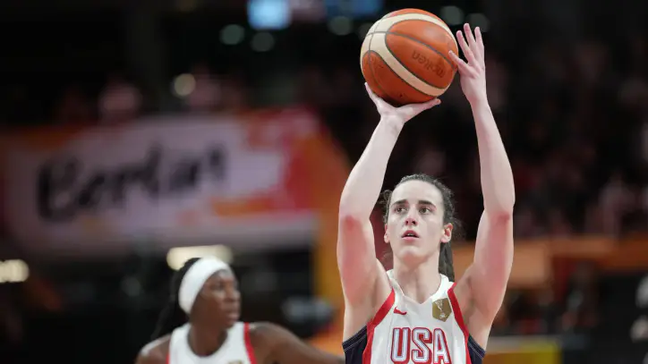 Clark and Bueckers shine in World Cup debuts as the US women rout China 94-61