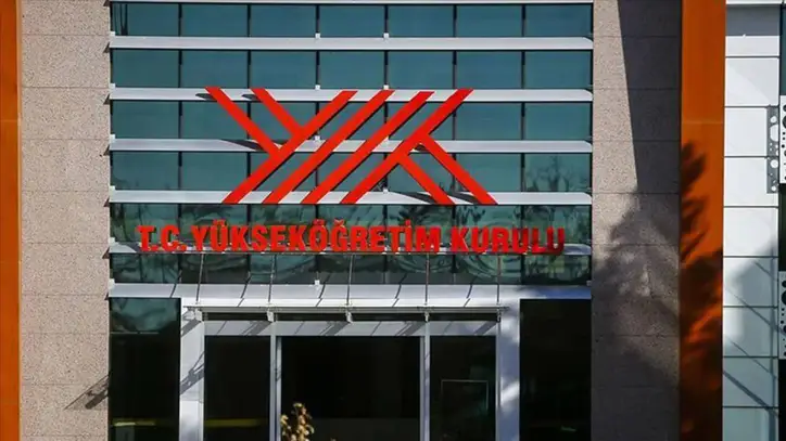 Cumhurbaşkanlığından yazı gönderildi: Akademisyenlere 'sosyal medya' yasağı getirildi