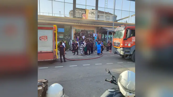 DEM Parti’den Batman’daki spor salonu yangını için çağrı: Tüm boyutlarıyla aydınlatılmalı