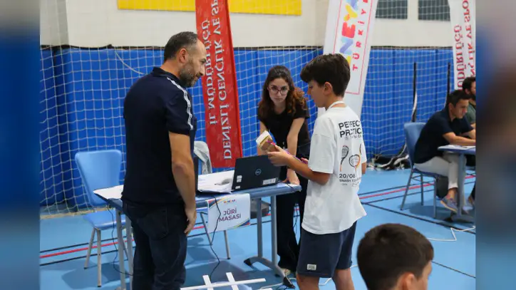 DENİZLİ’DE GENÇLER, DENEYAP SINAVINDA TER DÖKTÜ