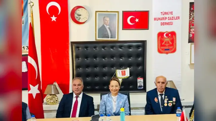 Derya Bakbak, Türkiye Yüzyılı Buluşmaları kapsamında Diyarbakır’da - Gaziantep Postası