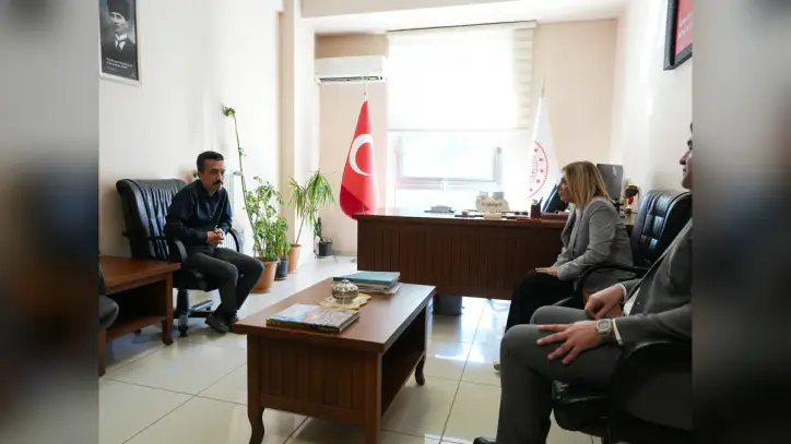 Dilber’den eğitim ve sağlık müdürlüklerine ziyaret - Hibya Haber Ajansı