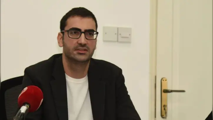 Ulutekin’den, Özkurt’un görev yeri değişikliğine tepki: Sağlık hizmetlerinin sürekliliği gözetilmeli