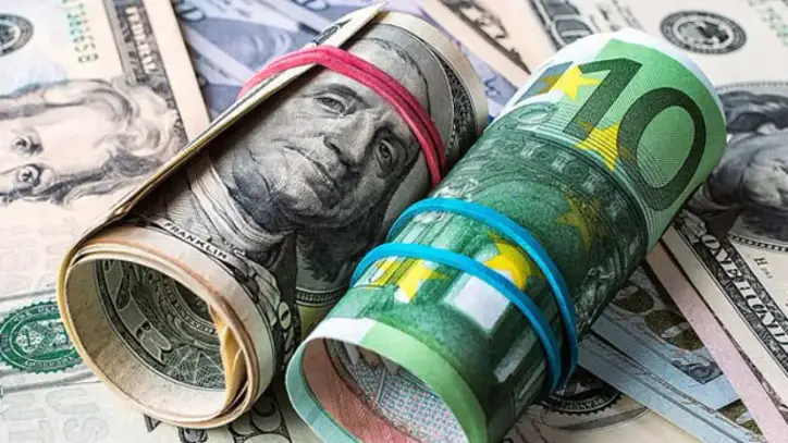 Dolar e Euro haftaya nasıl başladı? İşte ilk fiyatlar...