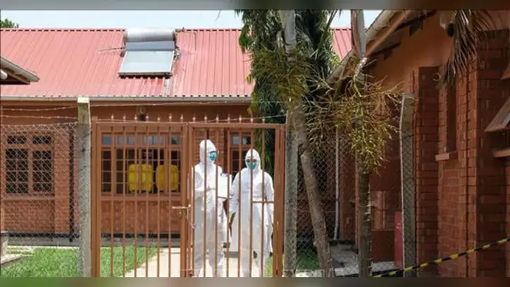 DSÖ, Uganda'nın resmen Ebola'dan arındırıldığını ilan etti.